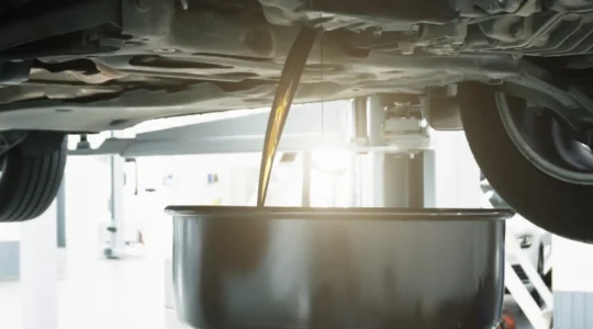 operation-de-vidange-quelles-specificites-techniques-distinguent-une-fosse-toutes-eaux-d-une-fosse-septique-classique